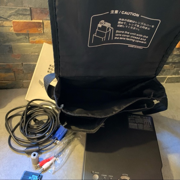 KAGA TAXAN Data projector KG-PS100S See Description - Picture 7 of 13